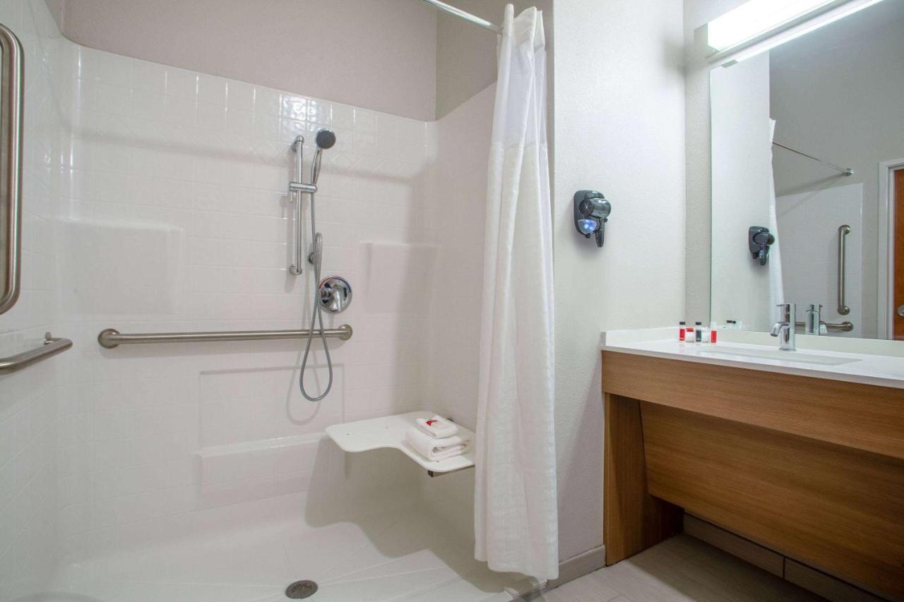 Microtel Inn & Suites By Wyndham Liberty Ne Kansas City Area Buitenkant foto