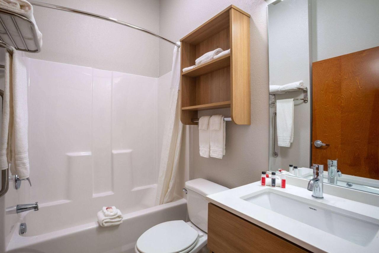 Microtel Inn & Suites By Wyndham Liberty Ne Kansas City Area Buitenkant foto