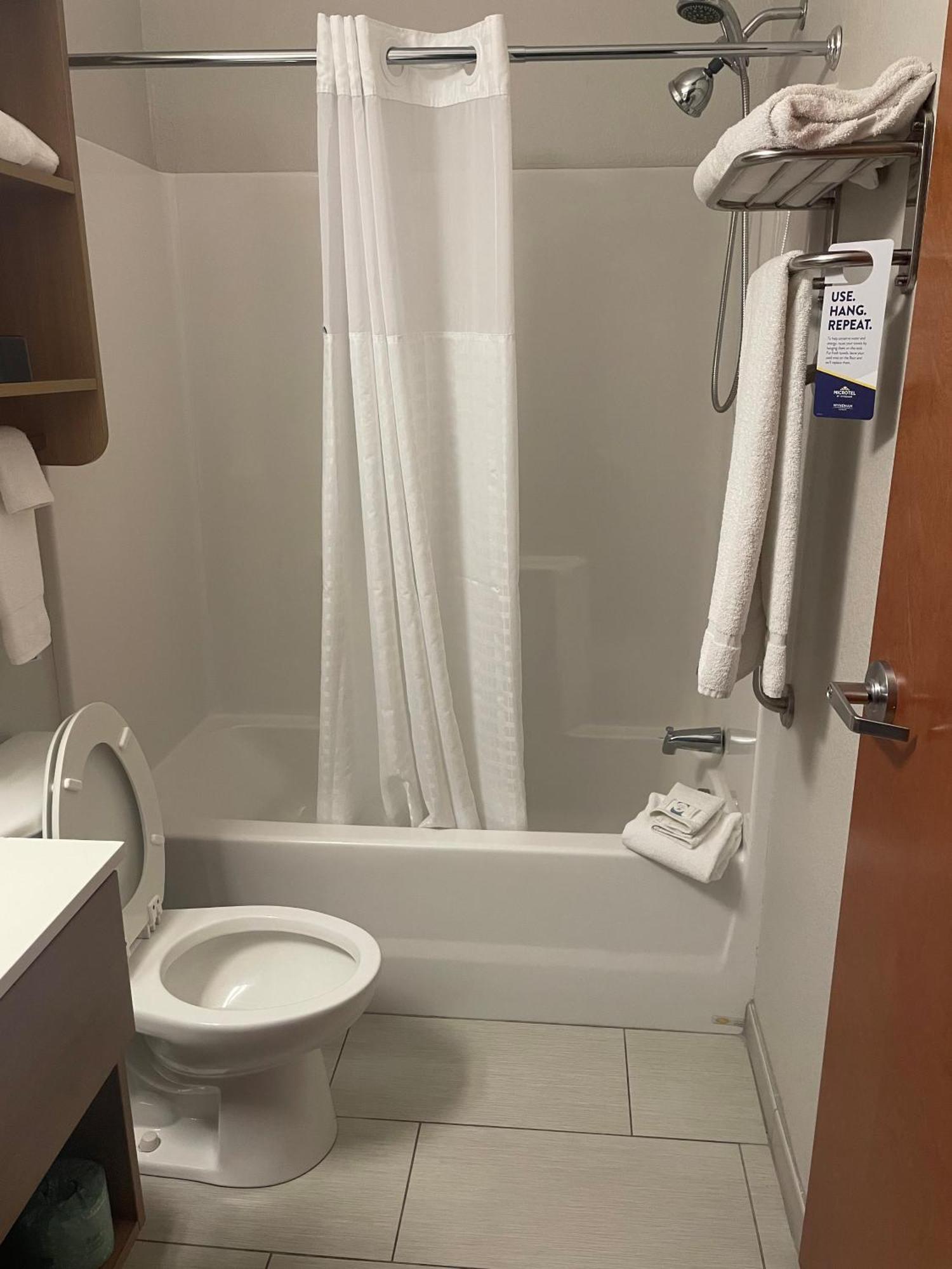 Microtel Inn & Suites By Wyndham Liberty Ne Kansas City Area Buitenkant foto